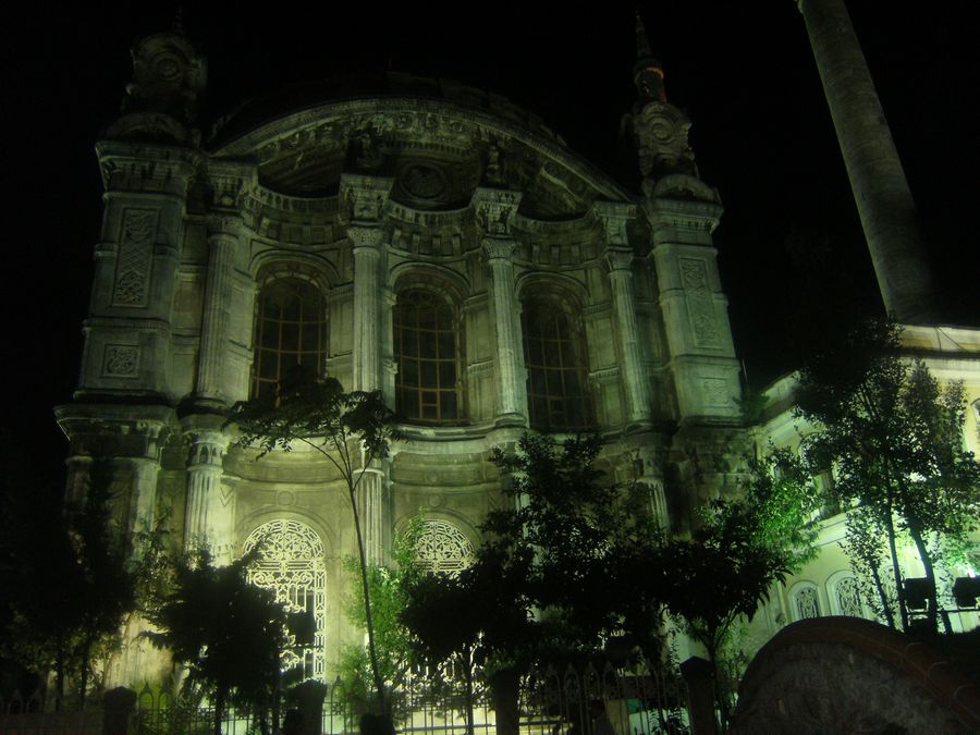 Ortaky Camii