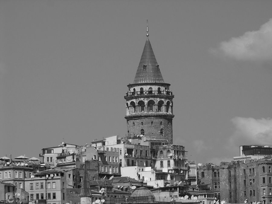 Galata kulesi [Seza Batolu]