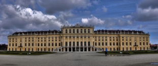 SCHNBRUNN SARAYI